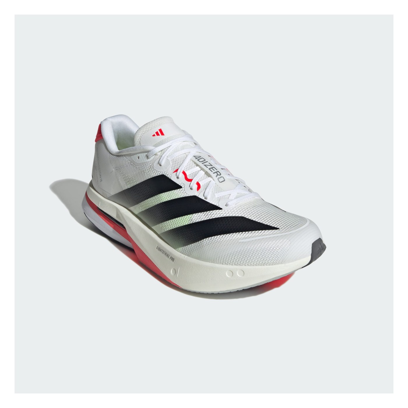 Adidas Adizero Boston 13 vue 3/4 face, coloris Cloud White Core Black Lucid Red