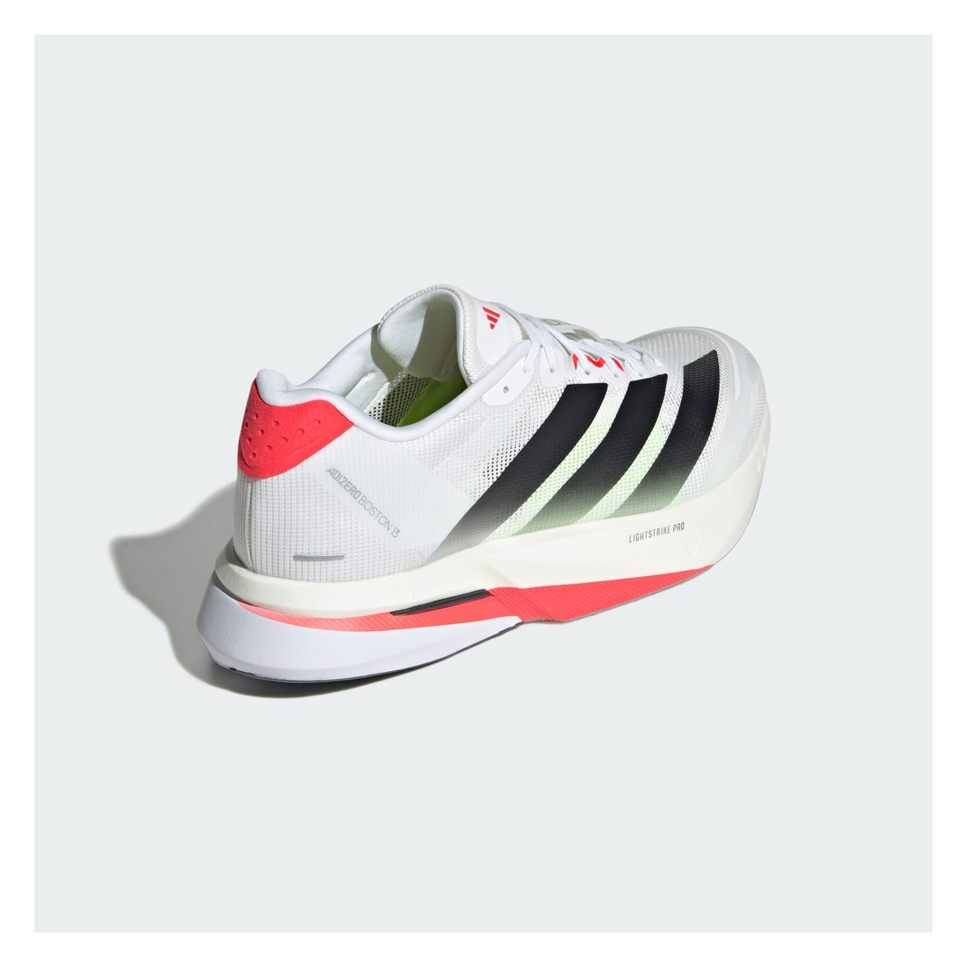 Adidas Adizero Boston 13 vue 3/4 arrière, contrefort talon Lucid Red