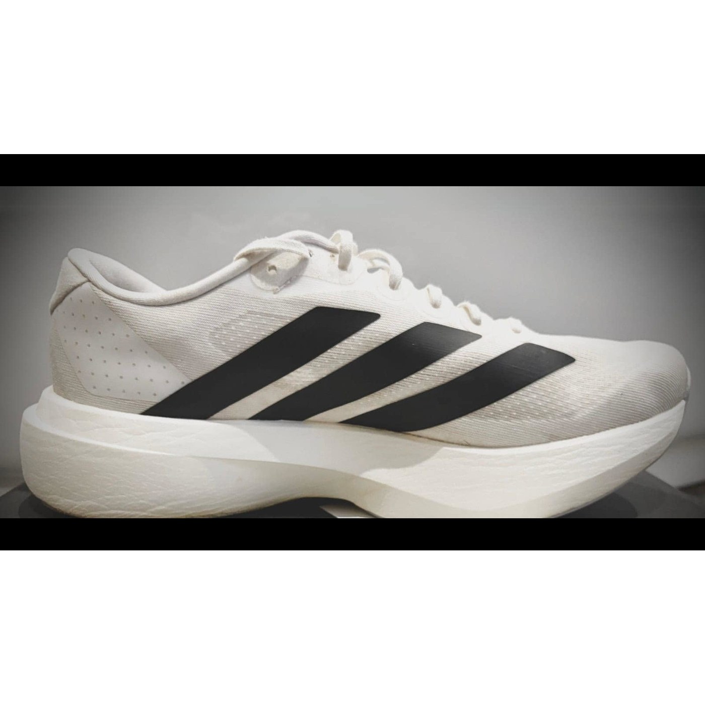 Adidas Adizero EVO SL : le super-trainer sans plaque qui tient tête aux carbone
