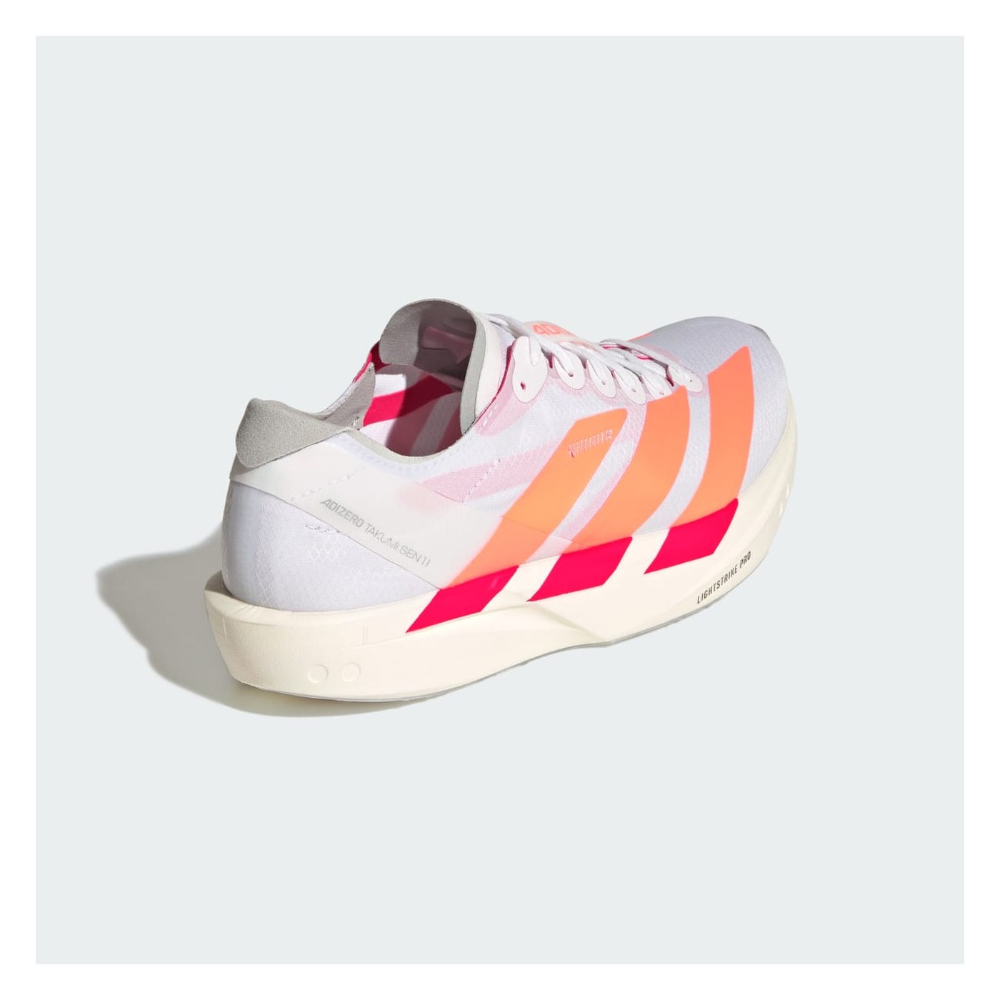 Adidas Adizero Takumi Sen 11, hintere Dreiviertelansicht