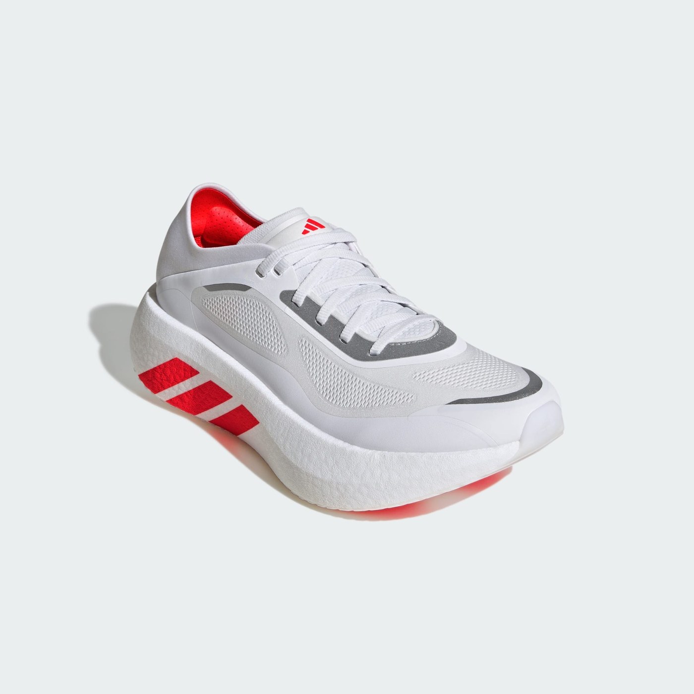 Adidas Hyperboost Run, vue 3/4 avant
