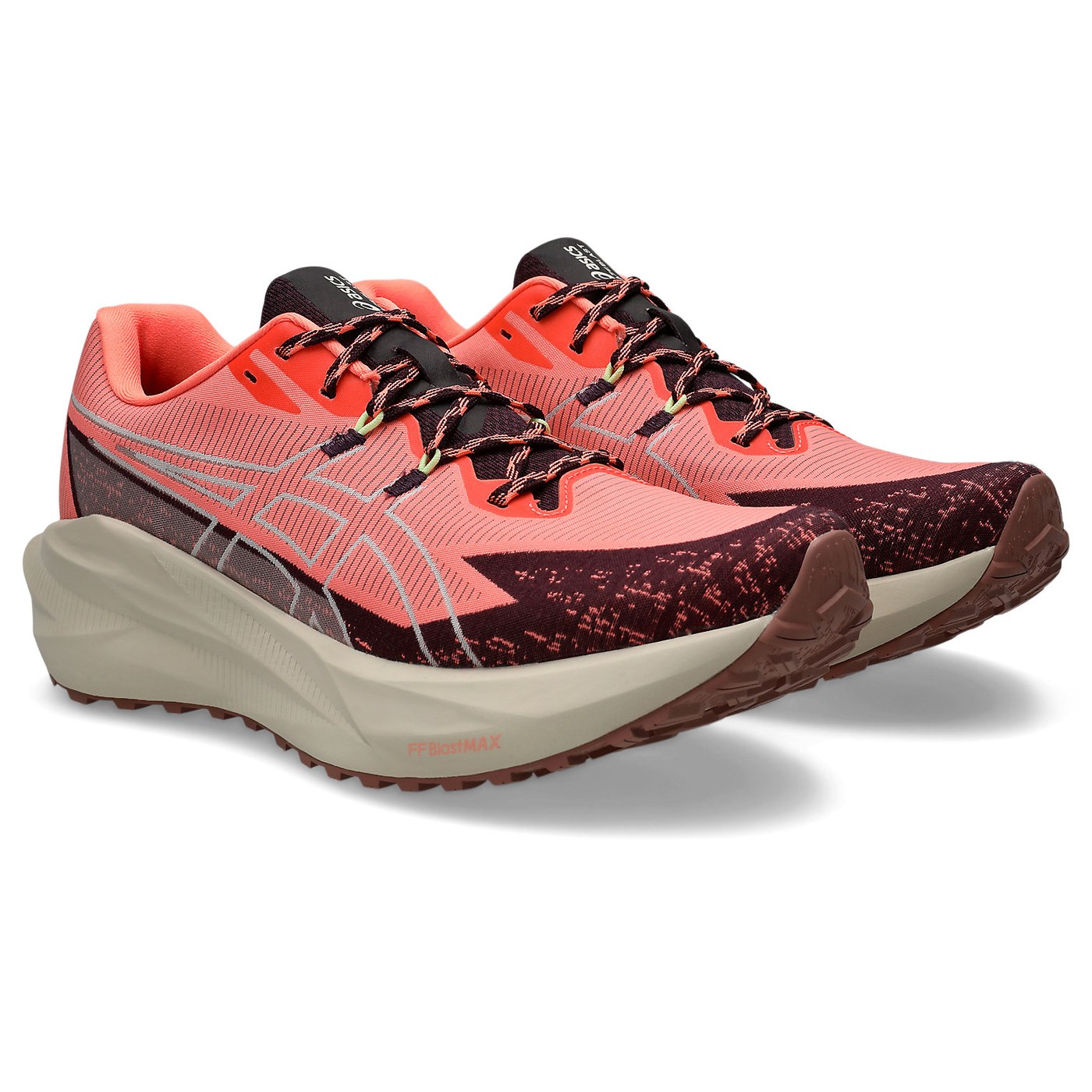 Asics Blazeblast, vue 3/4 avant de la paire