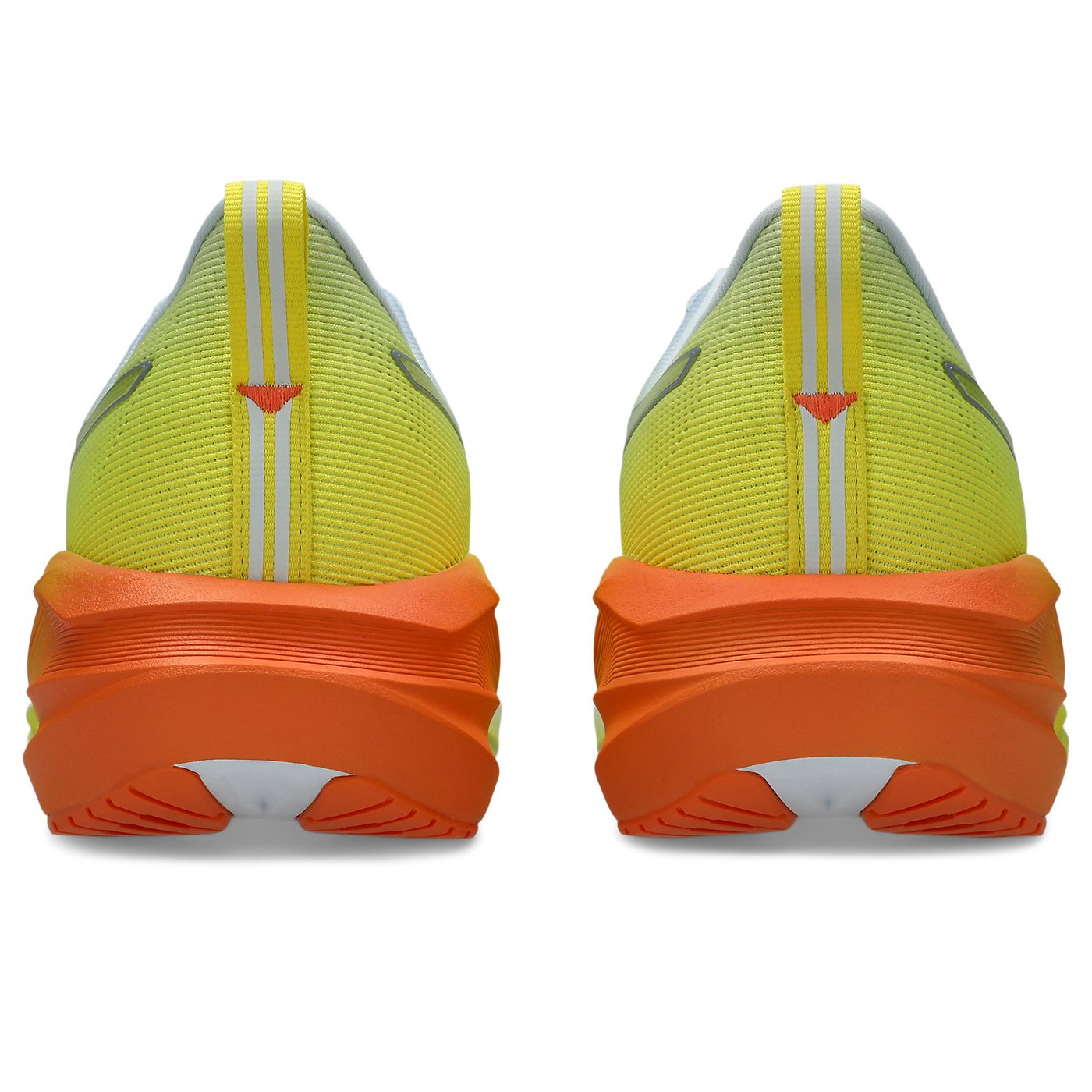 Asics Novablast 5, Ansicht der Fersenpartie von hinten
