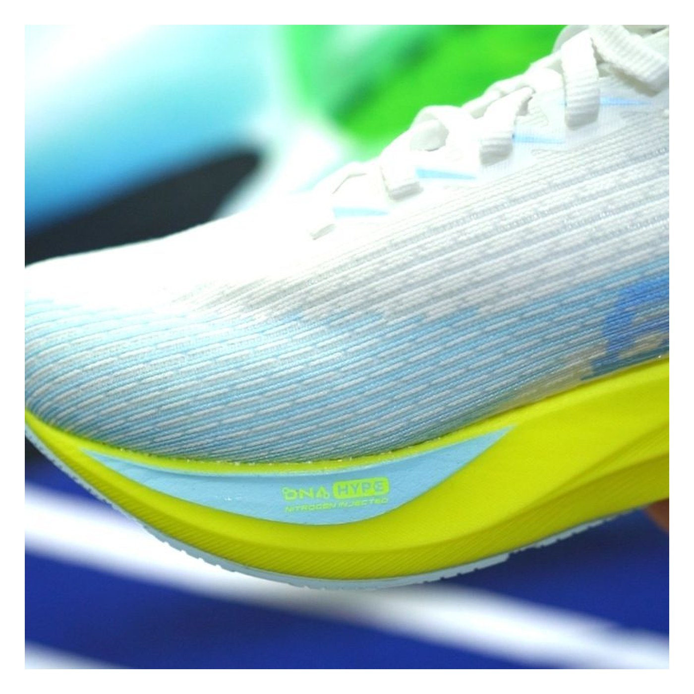 Brooks Ghost AMP semelle et gomme
