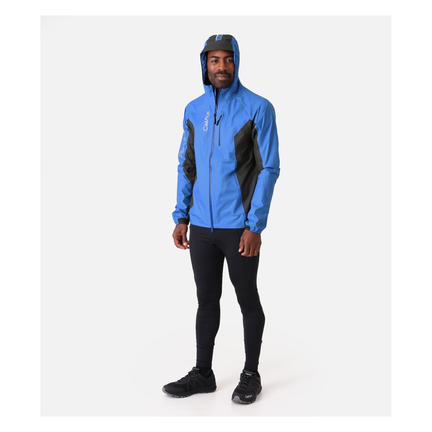 CimAlp Storm Pro 4 portée avec capuche, vue de trois quarts