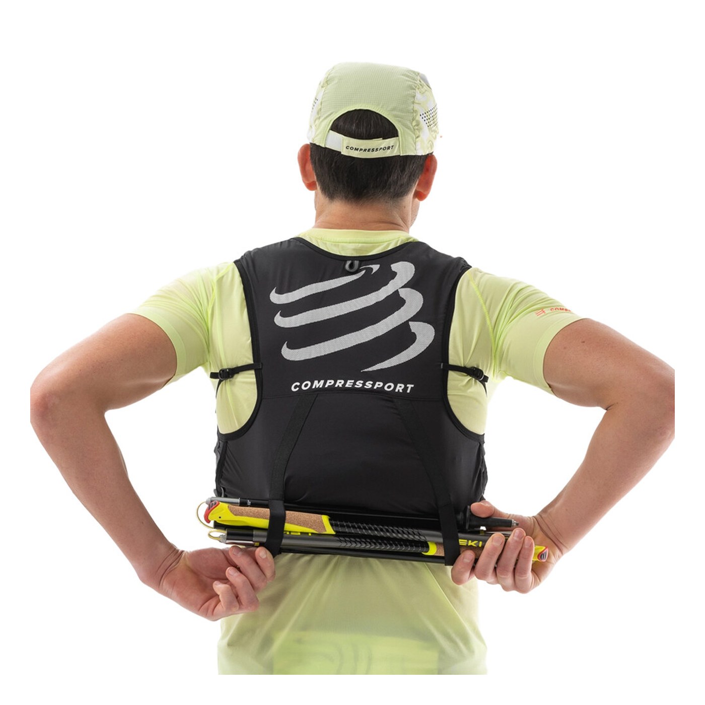 Compressport UltRun Evo 10 V2 vue dos porté avec bâtons