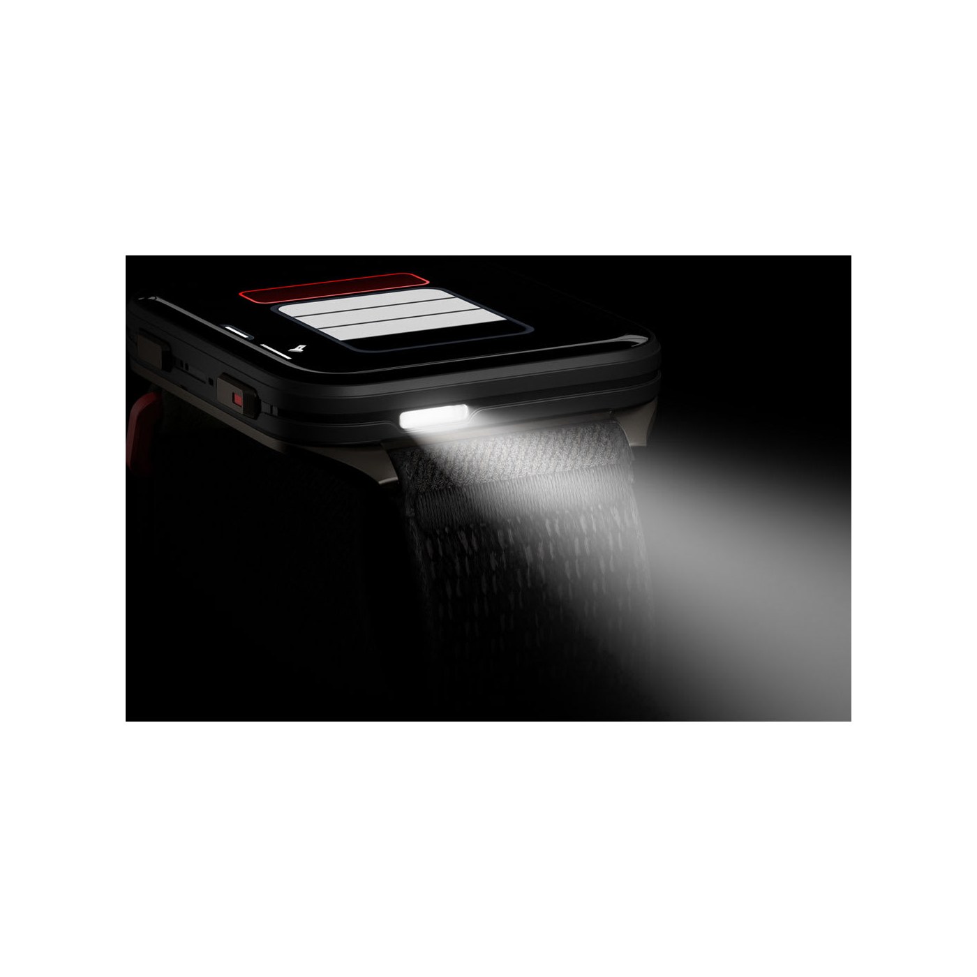 Garmin Venu X1 avec la lampe torche LED allumée