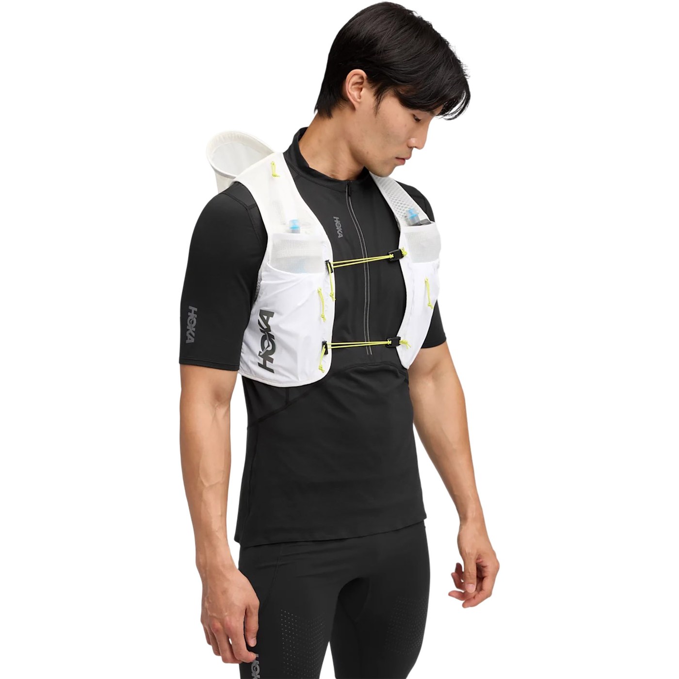Hoka Trail Run Vest 10L coloris blanc, vue frontale, gilet trail 2024-2025