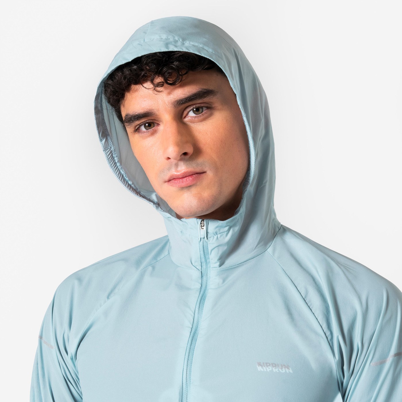 Kiprun Run 900 Wind, detail capuche de face