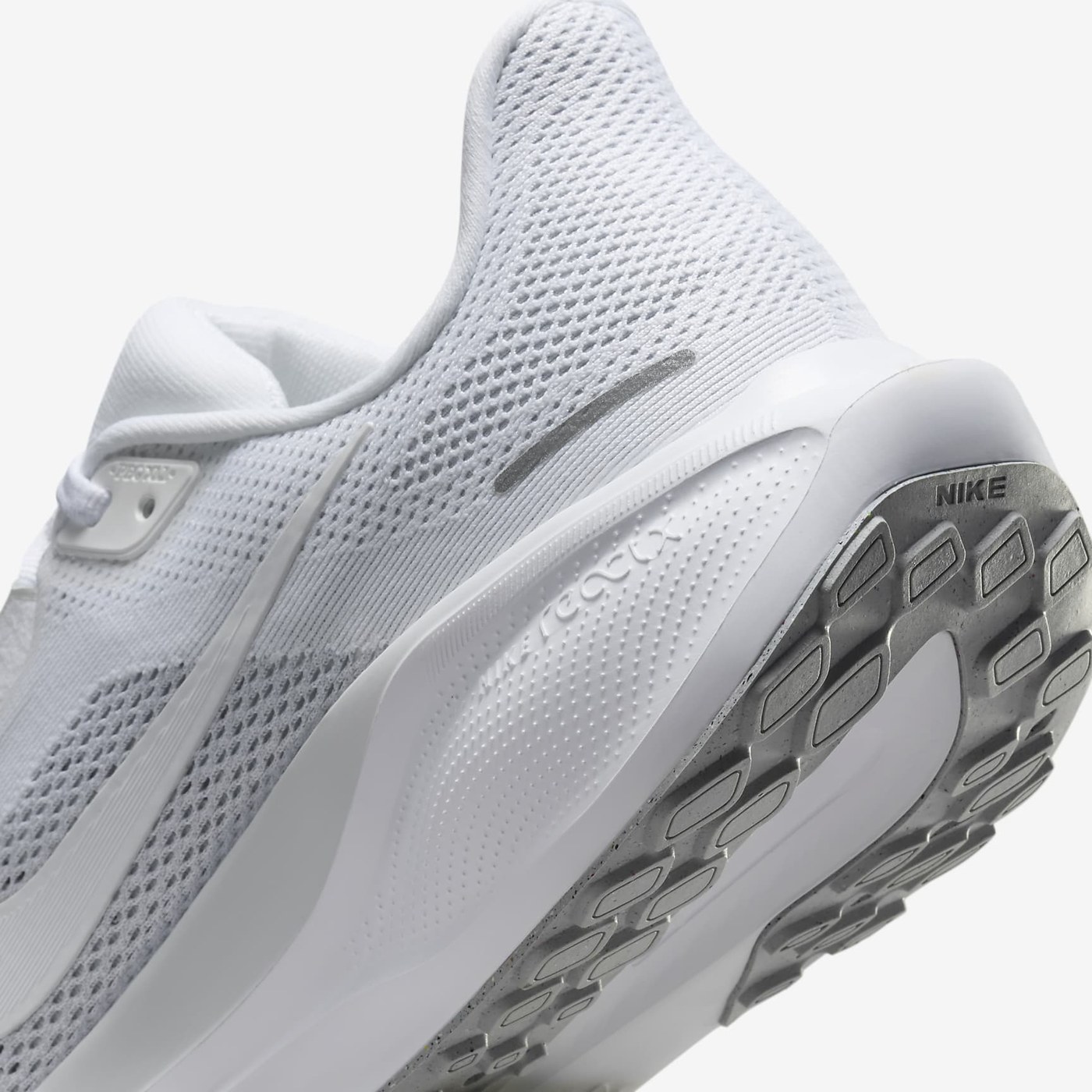 Nike Pegasus 41 talon arrière