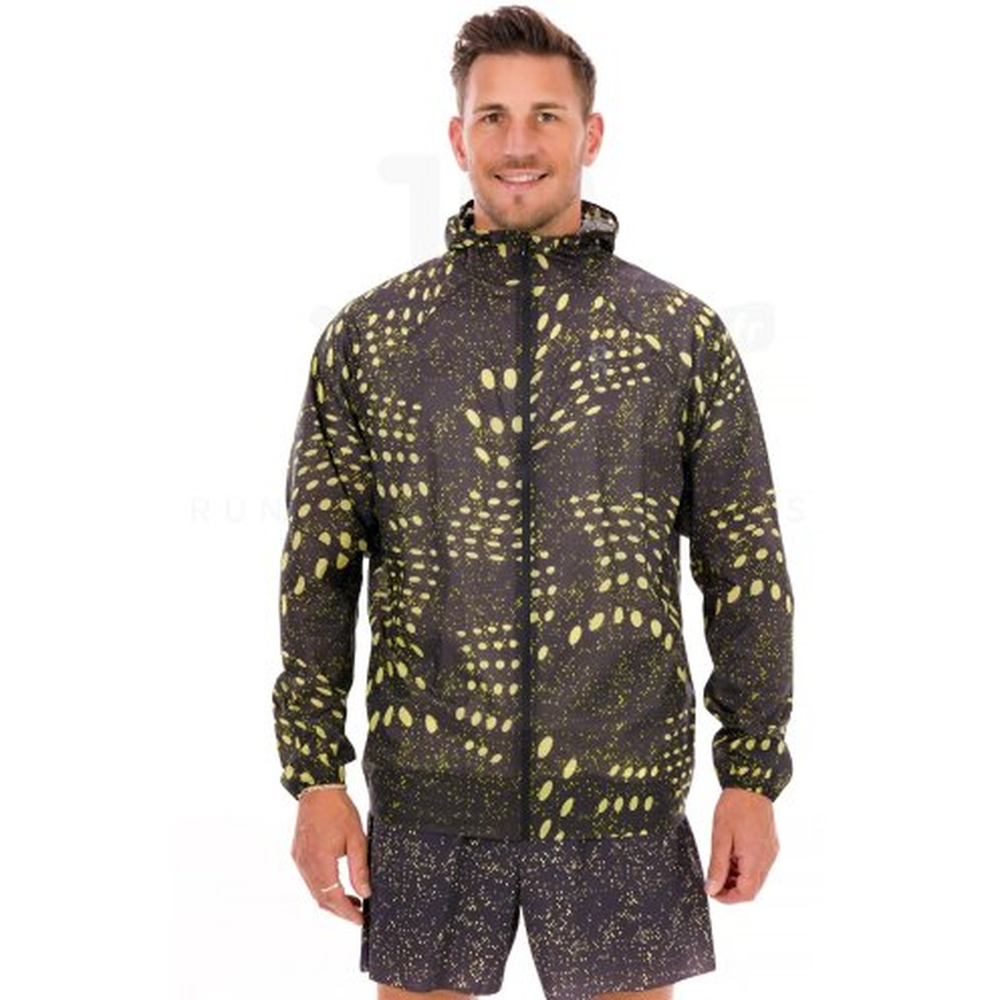 On Running Ultra Jacket veste imperméable packshot noir