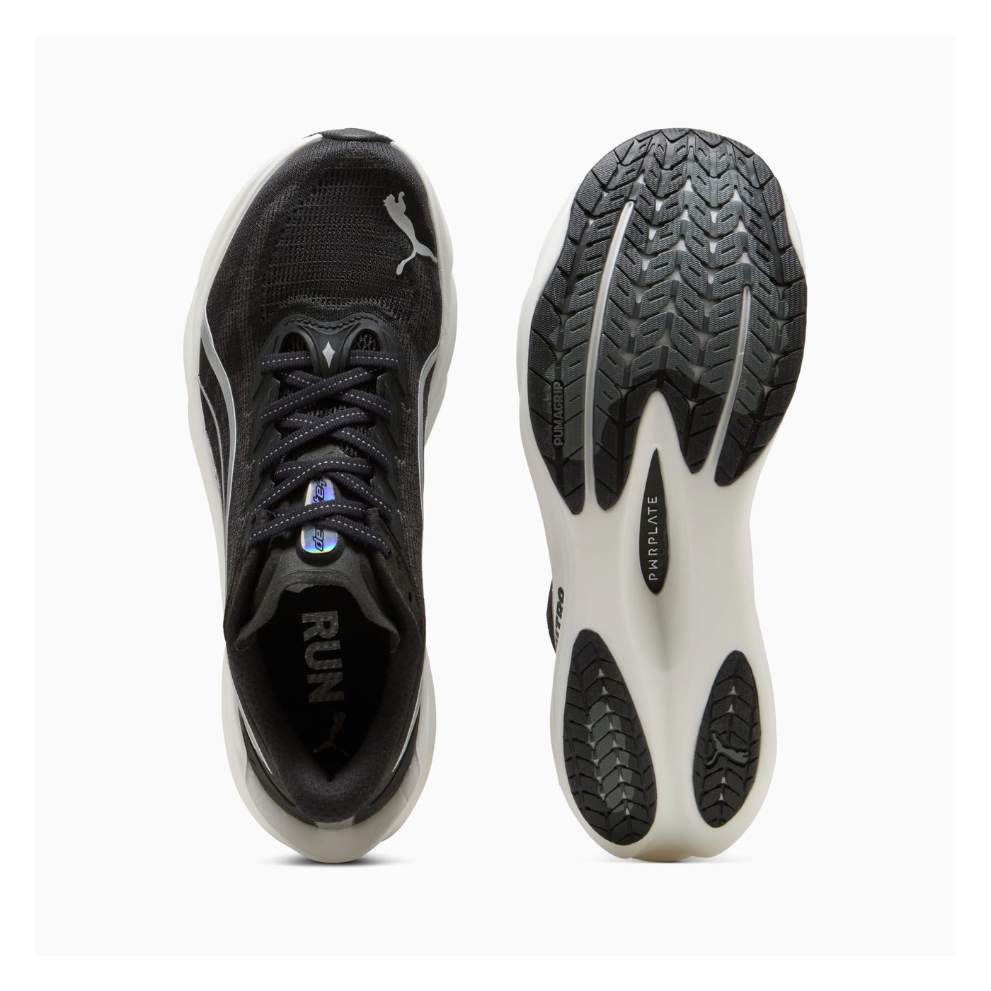 Puma Deviate NITRO 4 vue 3/4 gauche, coloris Noir-Blanc-Argent