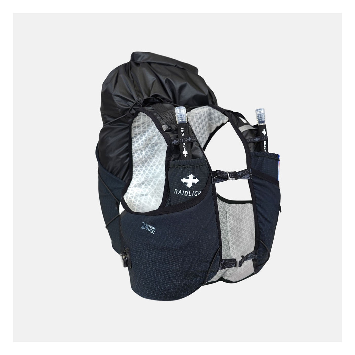 Raidlight Ultralight 24-30L vue de face avec poches à flasques