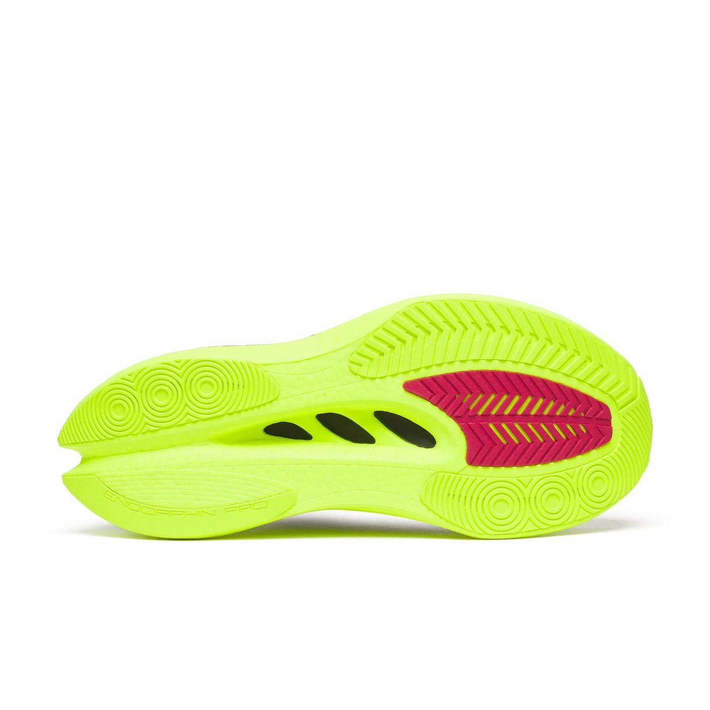 Saucony Endorphin Pro 5, semelle extérieure avec plaque carbone slotted visible
