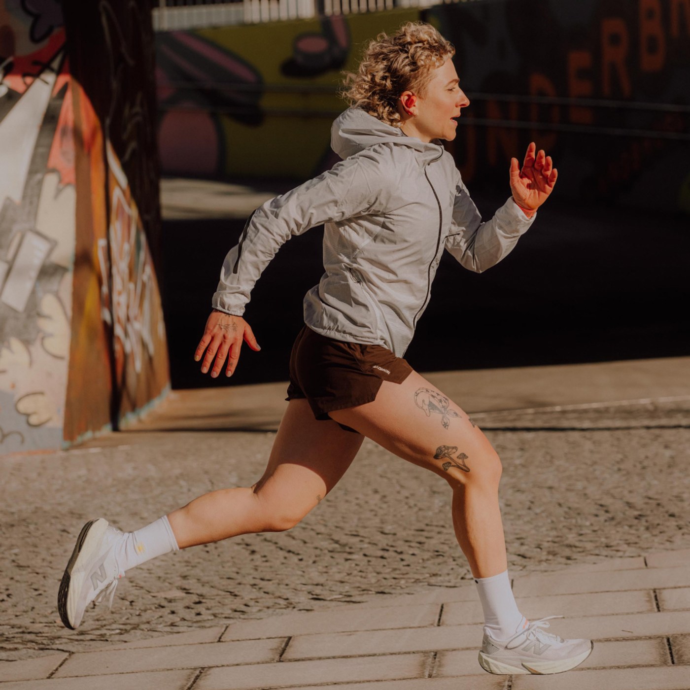 Vue éclatée technique du Suunto Spark montrant les composants internes de l'écouteur